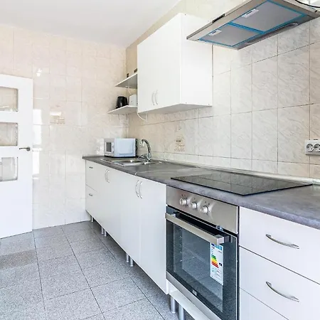 Beautiful In With Kitchenette Apartment
